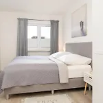 Haus Strandgefluester Leuchtturm Appartement
