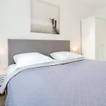 Haus Strandgefluester Leuchtturm Appartement Grömitz