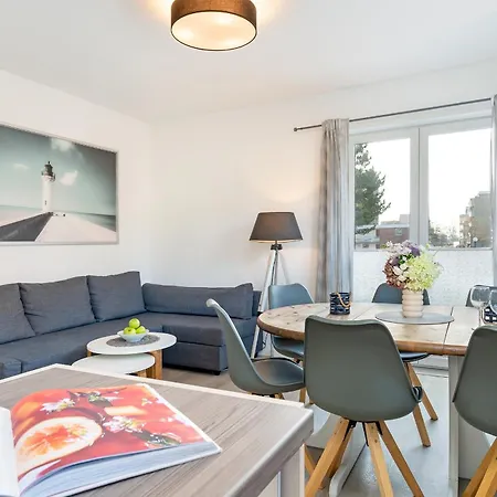 Apartment Haus Strandgeflüster Leuchtturm Grömitz